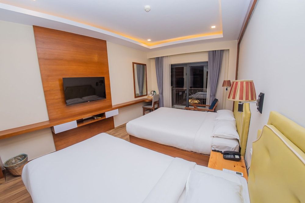 Hotel Fewa Trip Deluxe Twin Room 12