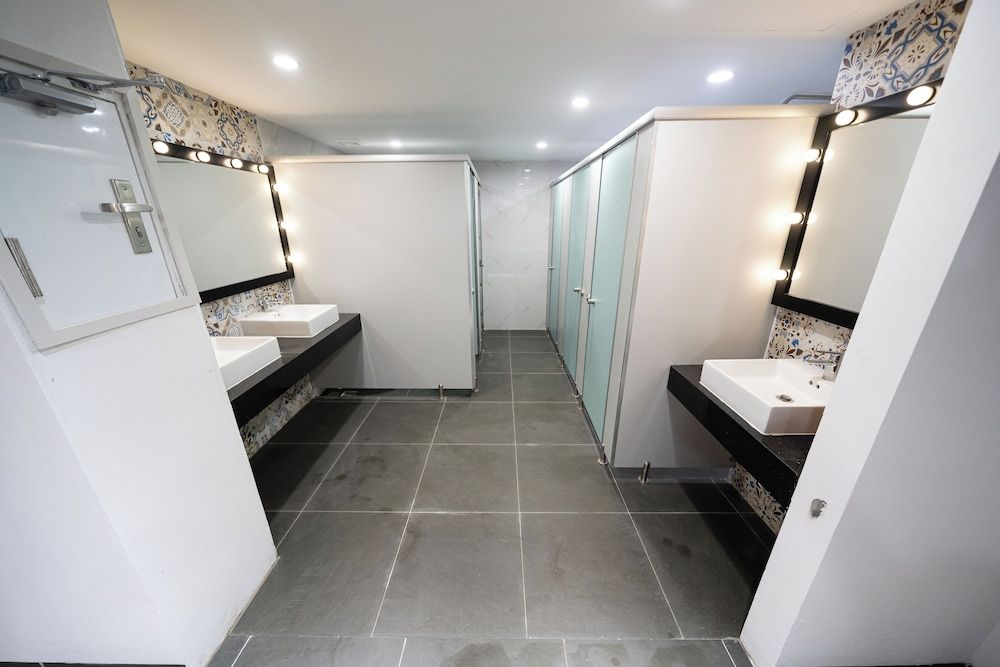 undefined Mad Monkey Hanoi - Hostel 10