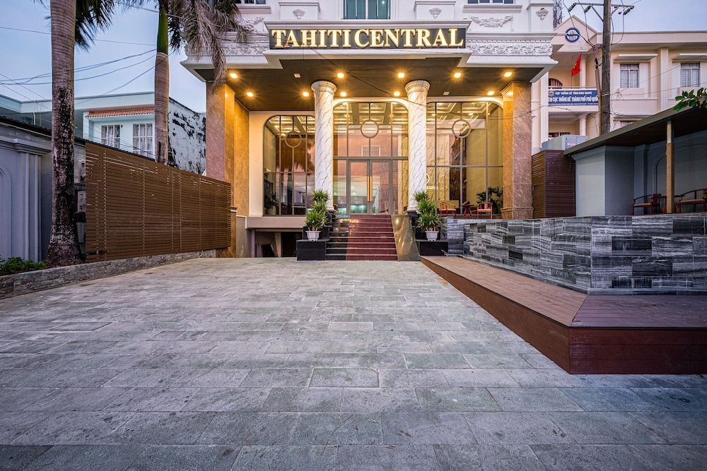 undefined TAHITI CENTRAL HOTEL 7