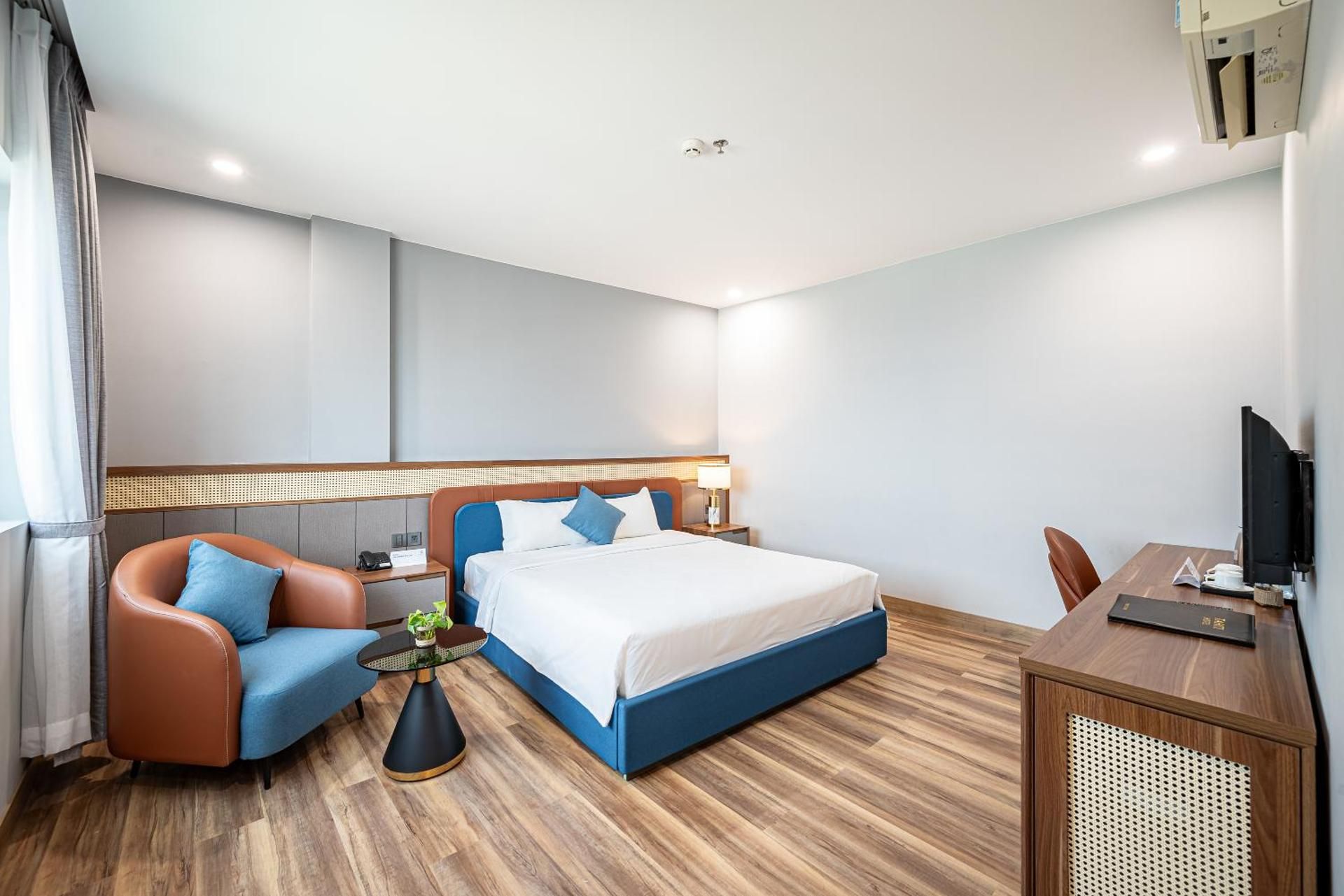 undefined TAHITI CENTRAL HOTEL 8