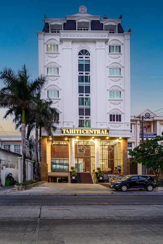 undefined TAHITI CENTRAL HOTEL 2