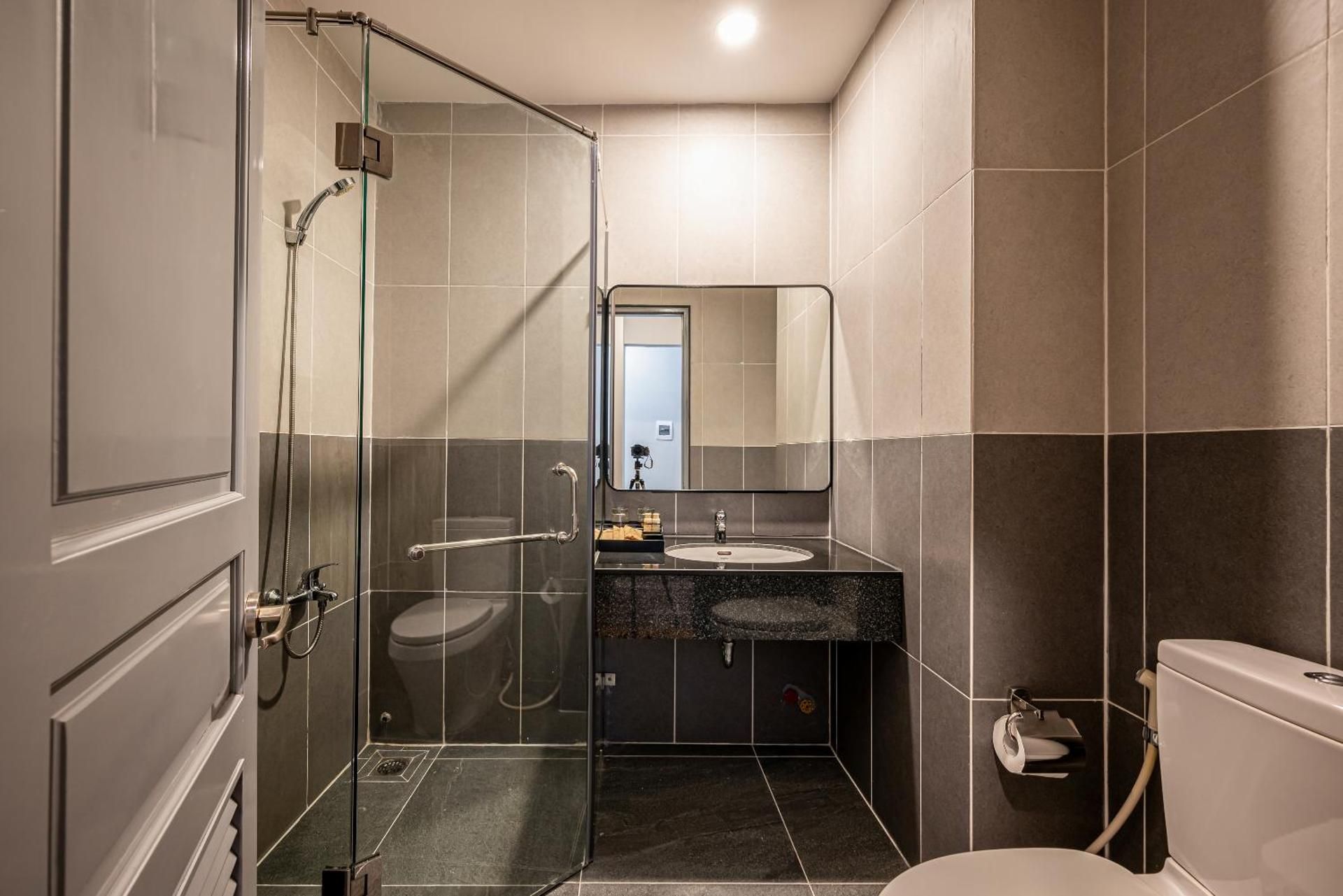 undefined TAHITI CENTRAL HOTEL 10