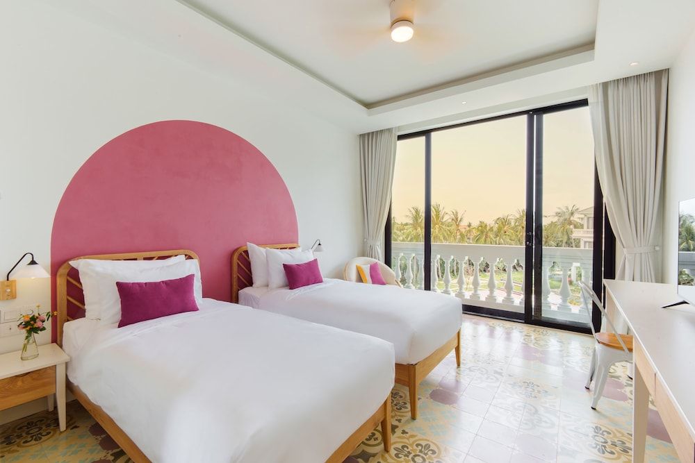 undefined Moodhoian Riverside Resort & Spa 4