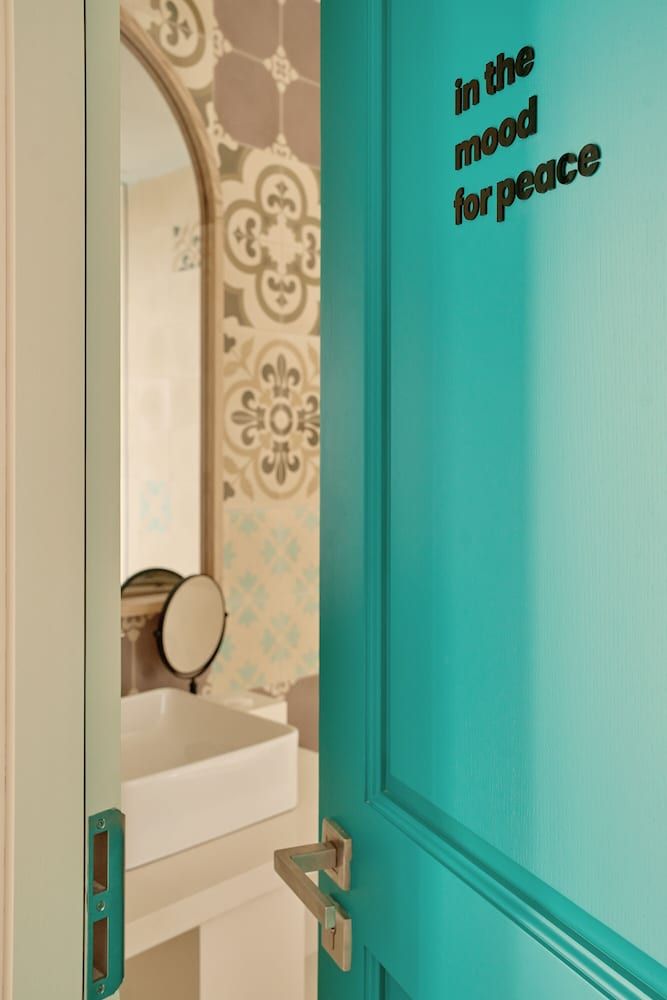 Moodhoian Riverside Resort & Spa Studio River View 4