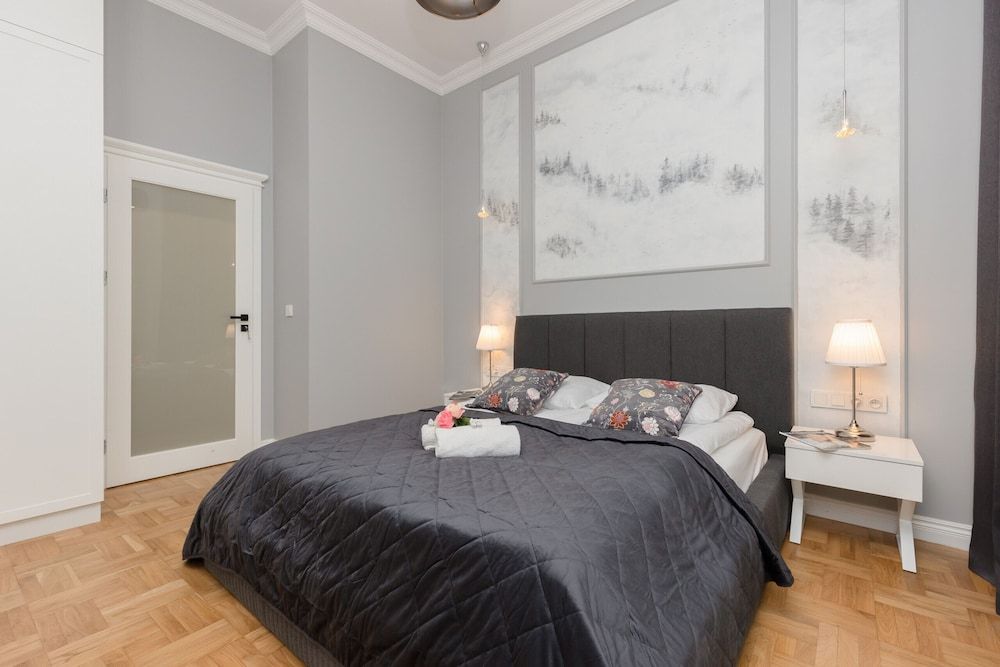 undefined Warsaw 2 Bedrooms Apartment by Renters