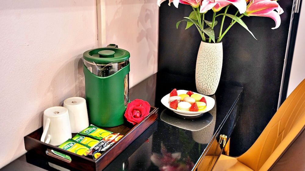 HANZ Memories Premiere Hotel Deluxe Double Room 23