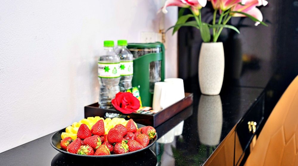 HANZ Memories Premiere Hotel Deluxe Double Room 19