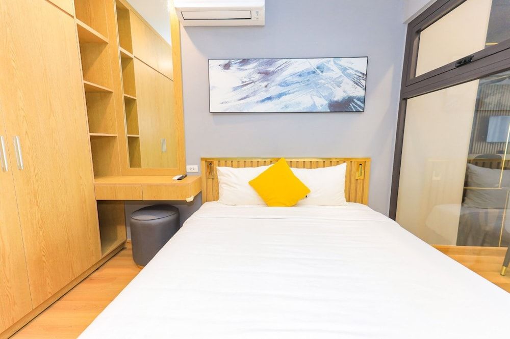Panoramic Apartment, 2 Bedrooms, Balcony, Sea Facing