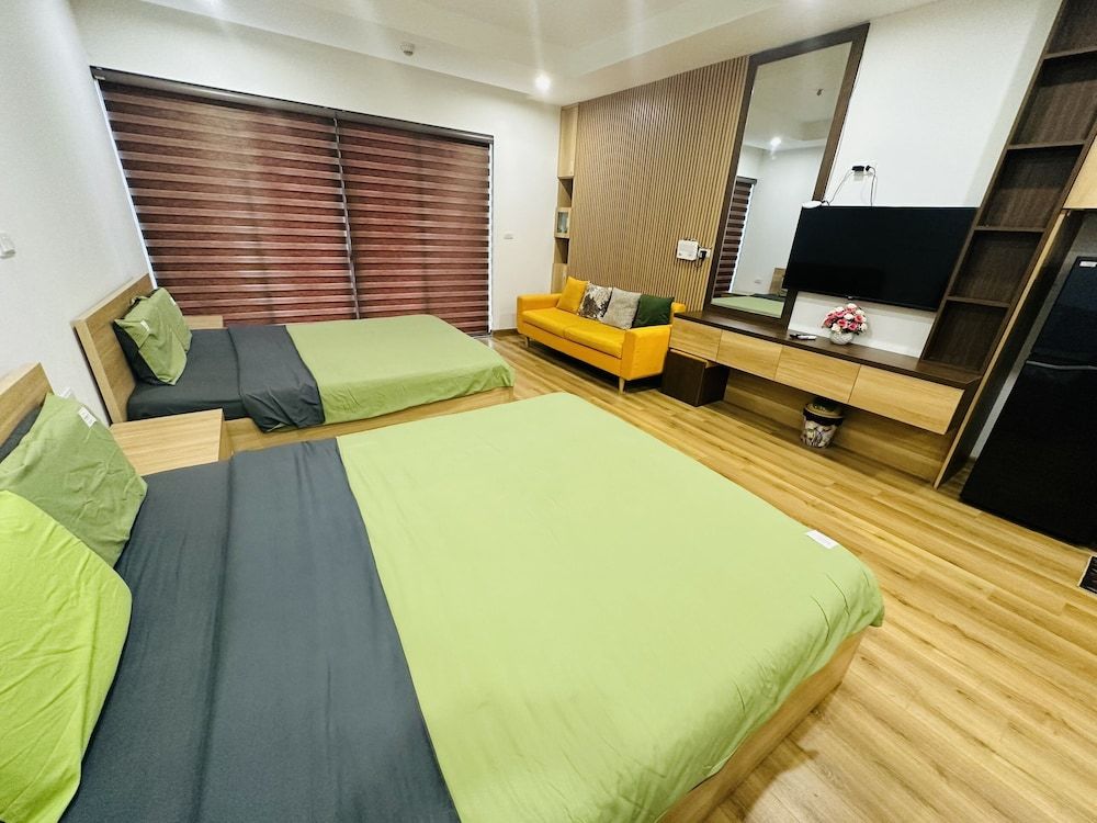 Family Studio Suite, Multiple Beds, Balcony, Sea Facing