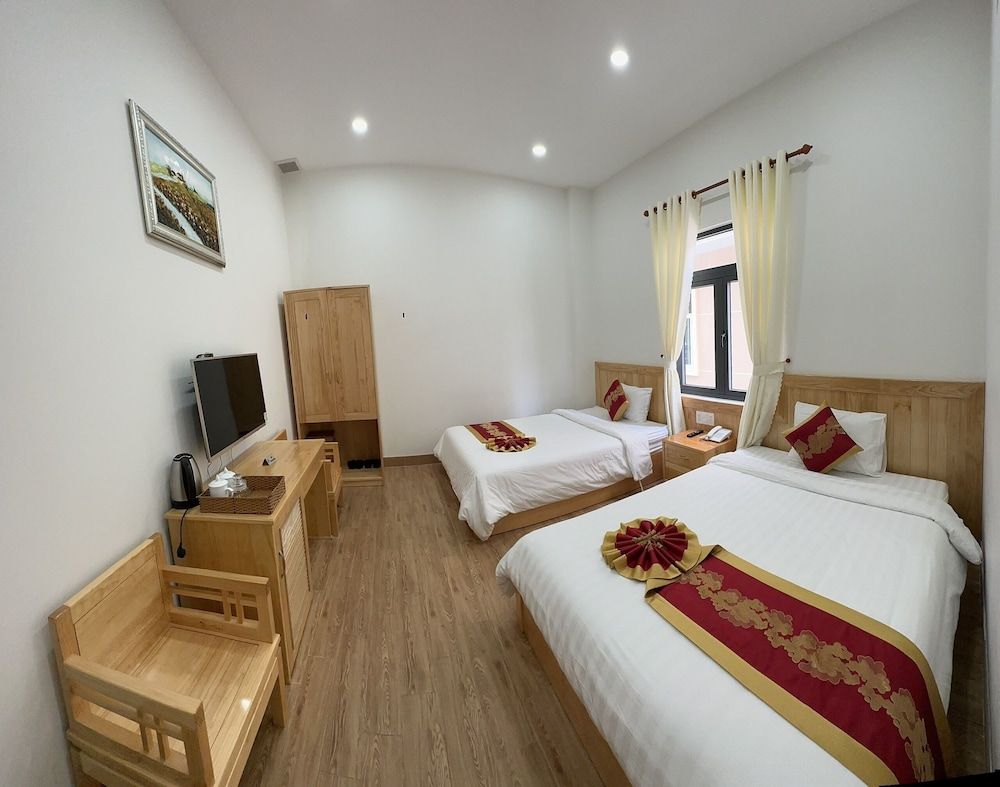 undefined Minh Nhat Tan Hotel 4