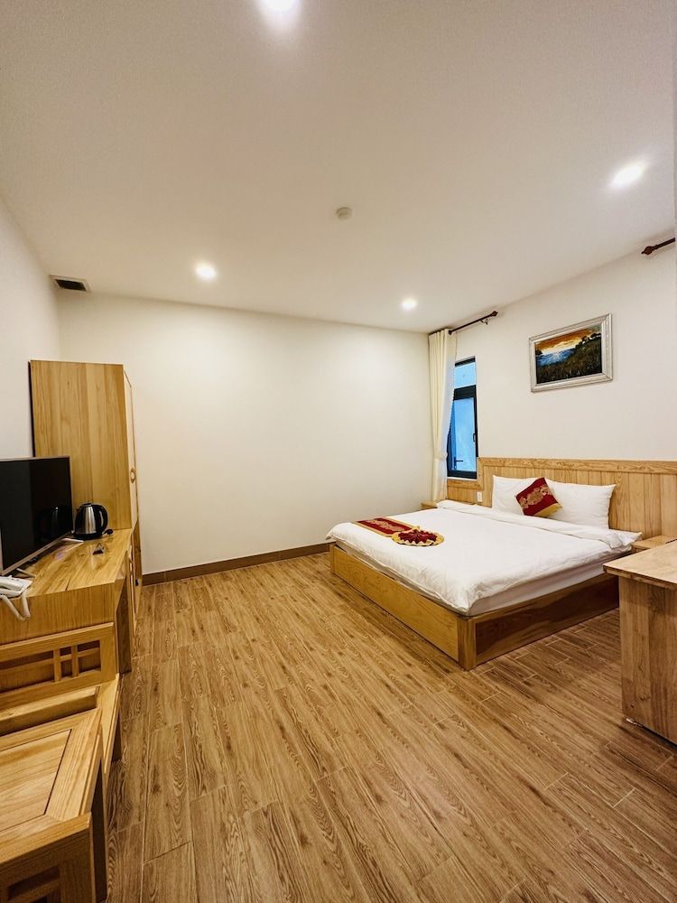 undefined Minh Nhat Tan Hotel 6