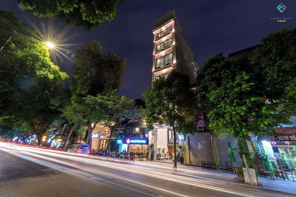 undefined Beryl Signature Hanoi Hotel 7