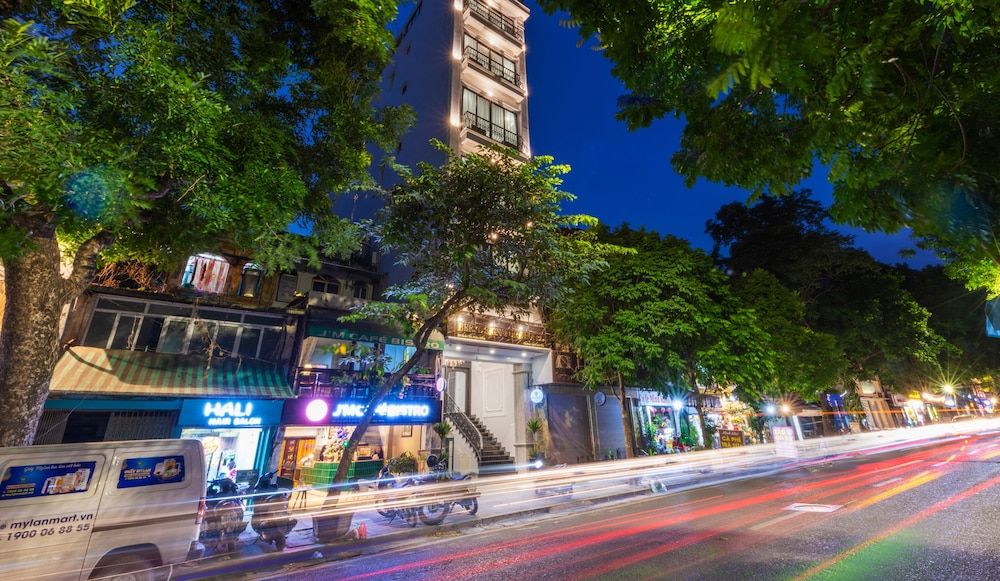 undefined Beryl Signature Hanoi Hotel 10