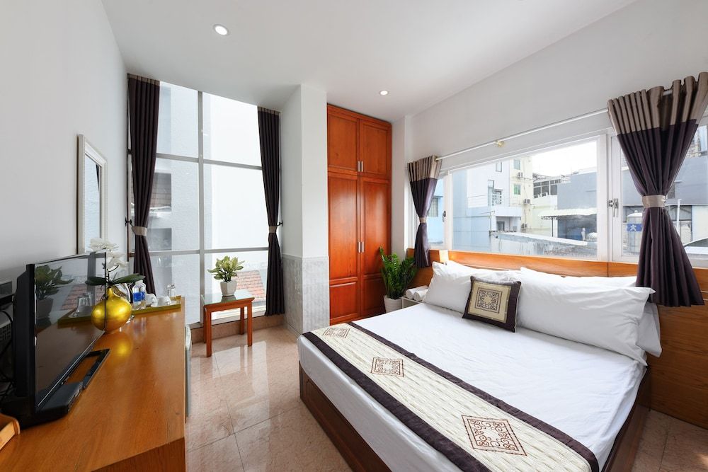 undefined Felix Hotel 2