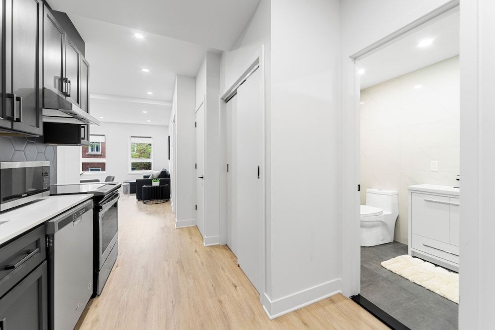 undefined Stonewall Suites 10