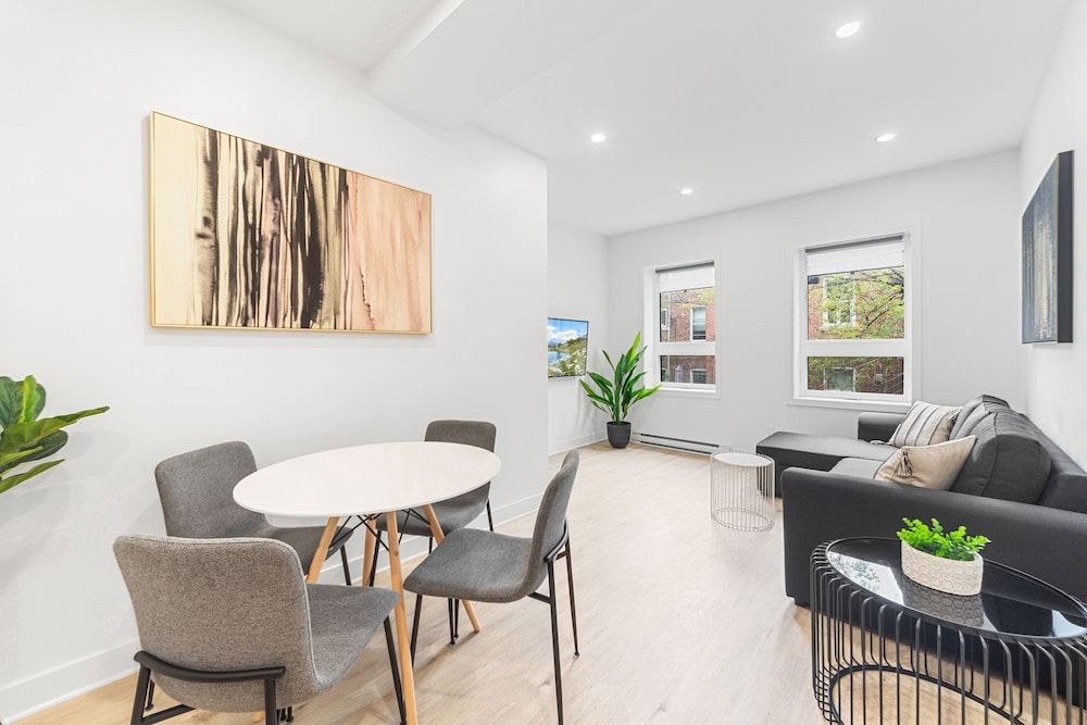 undefined Stonewall Suites 2