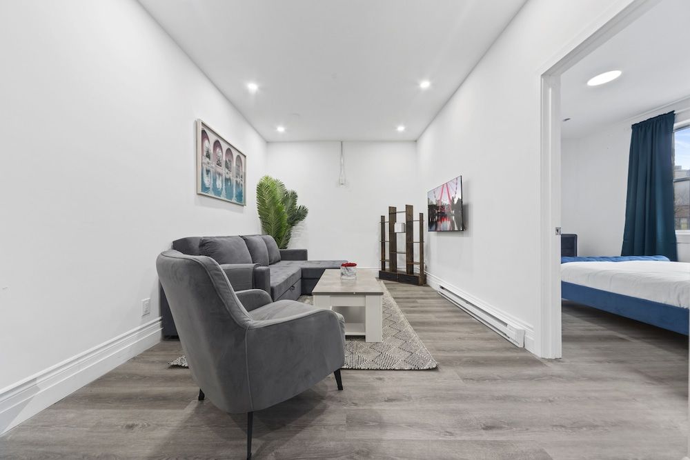 undefined Stonewall Suites 5