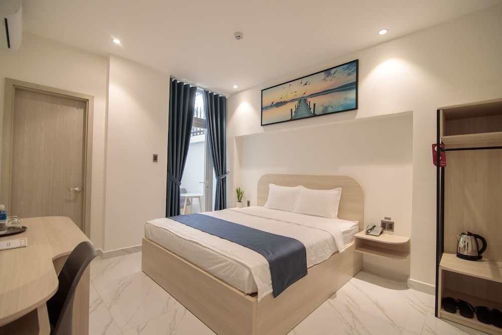 undefined Bin Bin Hotel 8 - Near Sunrise City 2