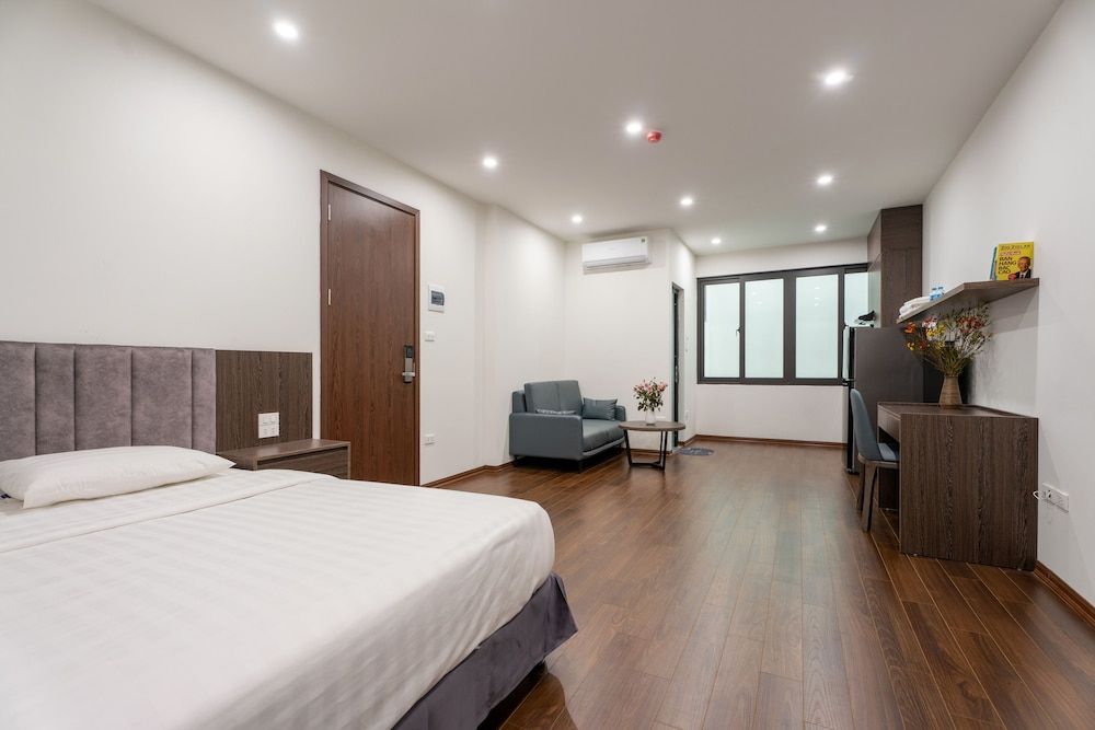 undefined Granda Lake View Hotel & Apartment 4