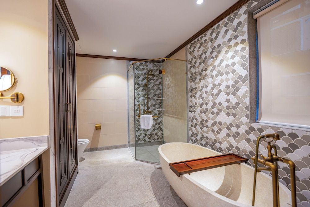 Ahoy Hoi An Boutique Resort & Spa Deluxe Pool View with Balcony 8