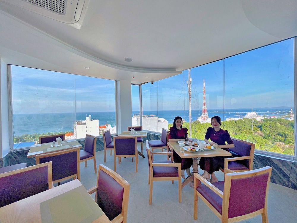 undefined MAISON HOTEL PHU QUOC 10