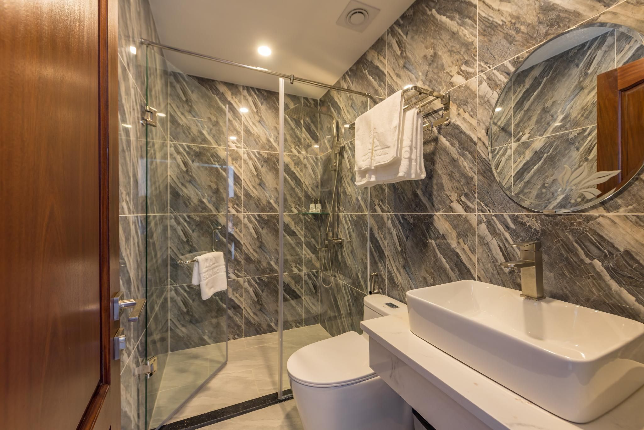 undefined MAISON HOTEL PHU QUOC 4