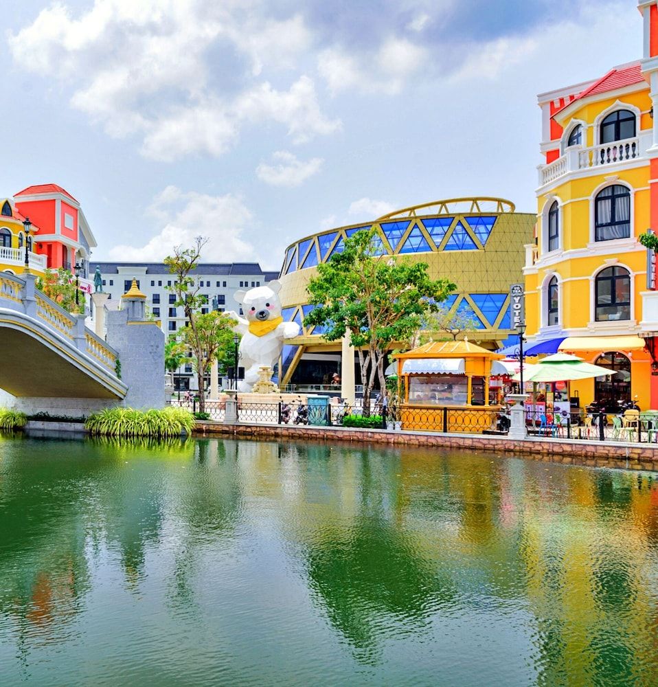 undefined S79 Power Mia RiverFront 3