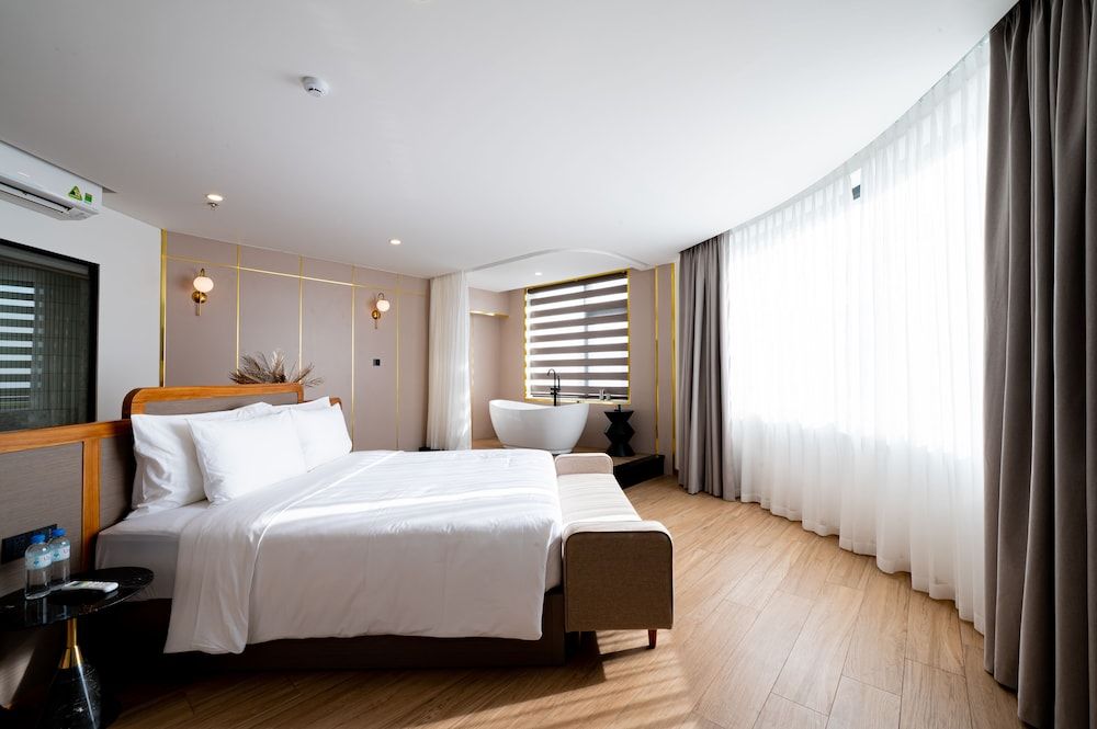 undefined PĀMA Boutique Hotel & Bistro Danang 7