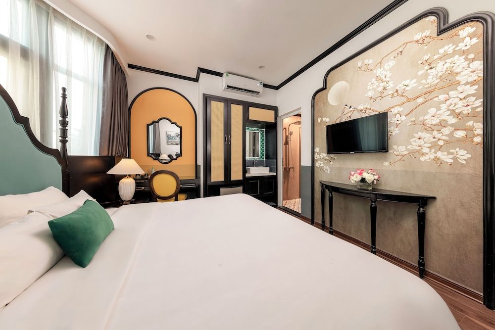 Deluxe Double or Twin Room, City View