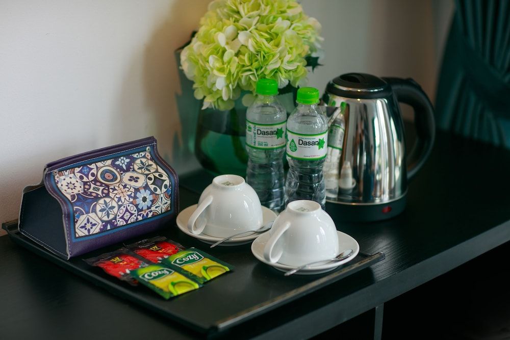 undefined Hotel De Rond Hanoi 4