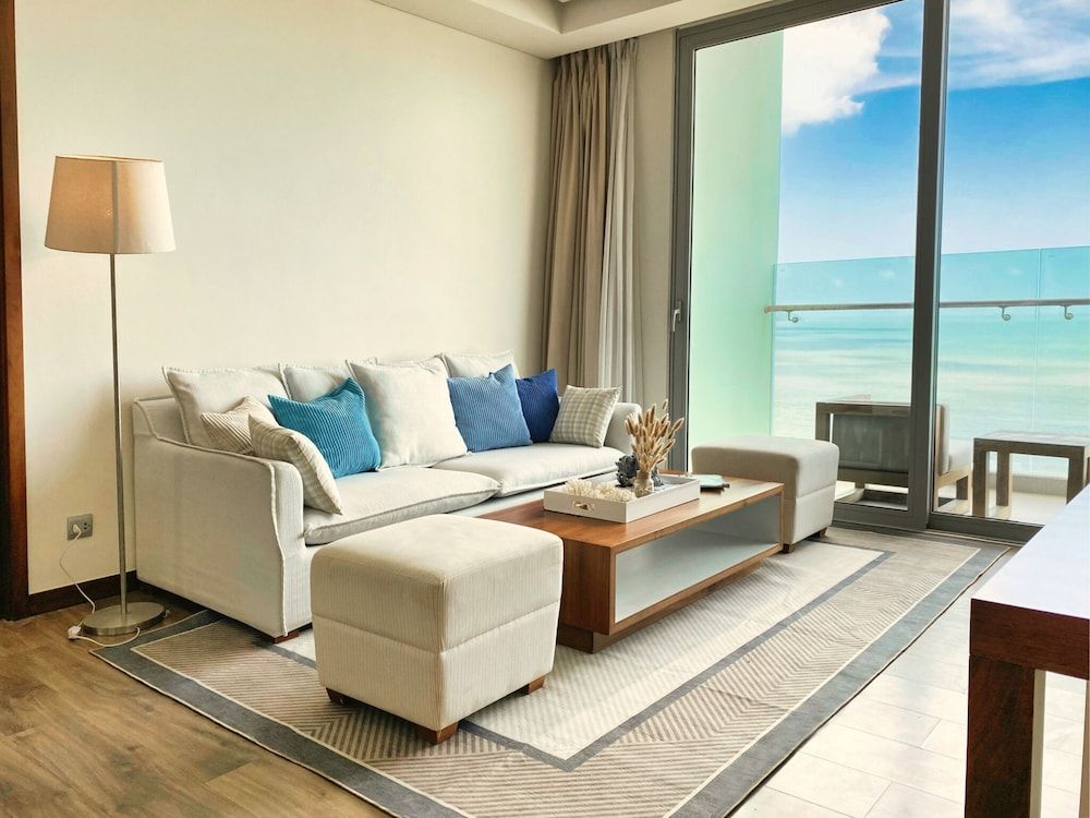 undefined Stunning Beachfront 2bdr Condo Across My Khe Beach 10