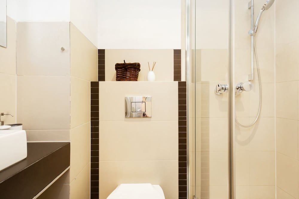 Al. Jerozolimskie Apartment by Renters Apartment, 1 Bedroom, Kitchen 12