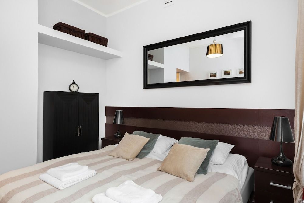 undefined Al. Jerozolimskie Apartment by Renters 5