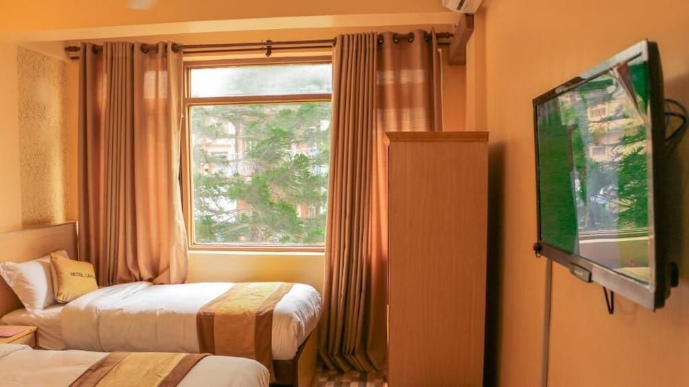 undefined Hotel Lapha 4