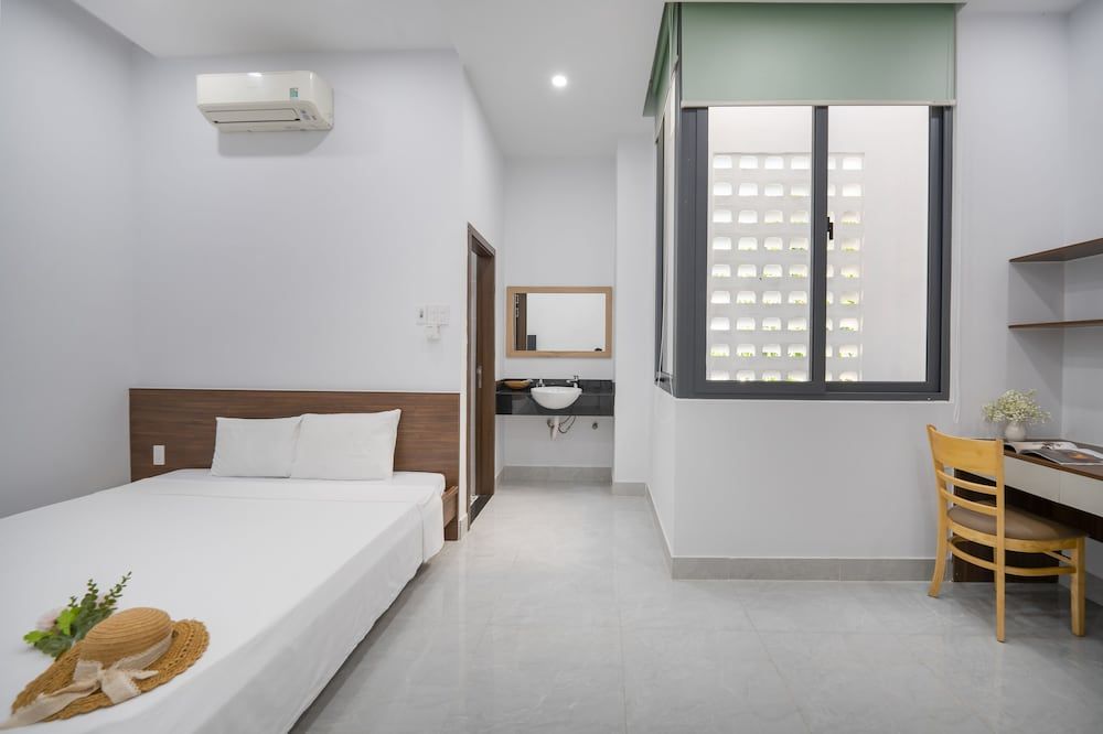 undefined T P Deluxe House 7