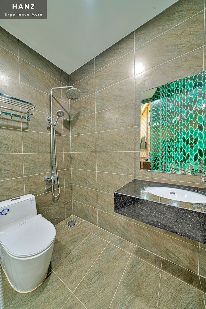 undefined S79 T68 Hotel Go Vap 7