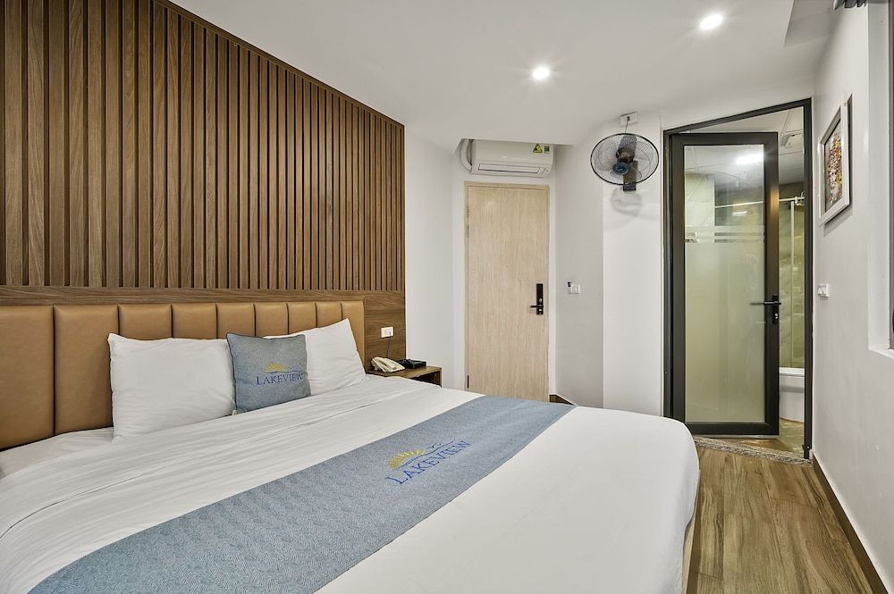 Lake View Hotel Deluxe Double or Twin Room 5