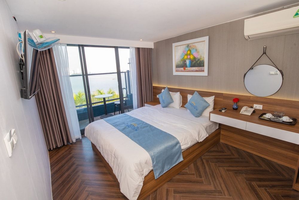 undefined Lake View Hotel 10