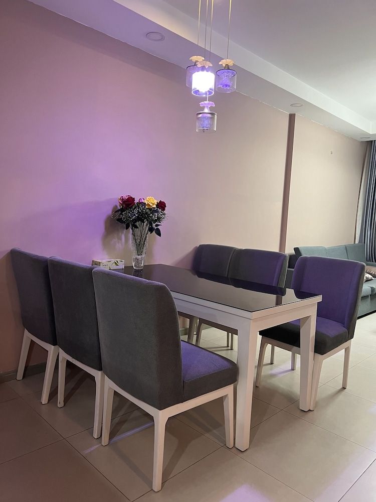 undefined Supertramp House - Gold View Apartment 8