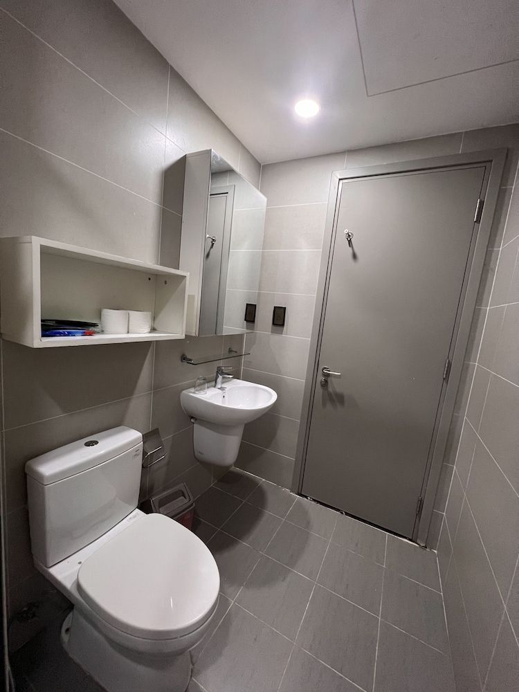 Supertramp House - Gold View Apartment Family Apartment, 2 Bedrooms, River View 15