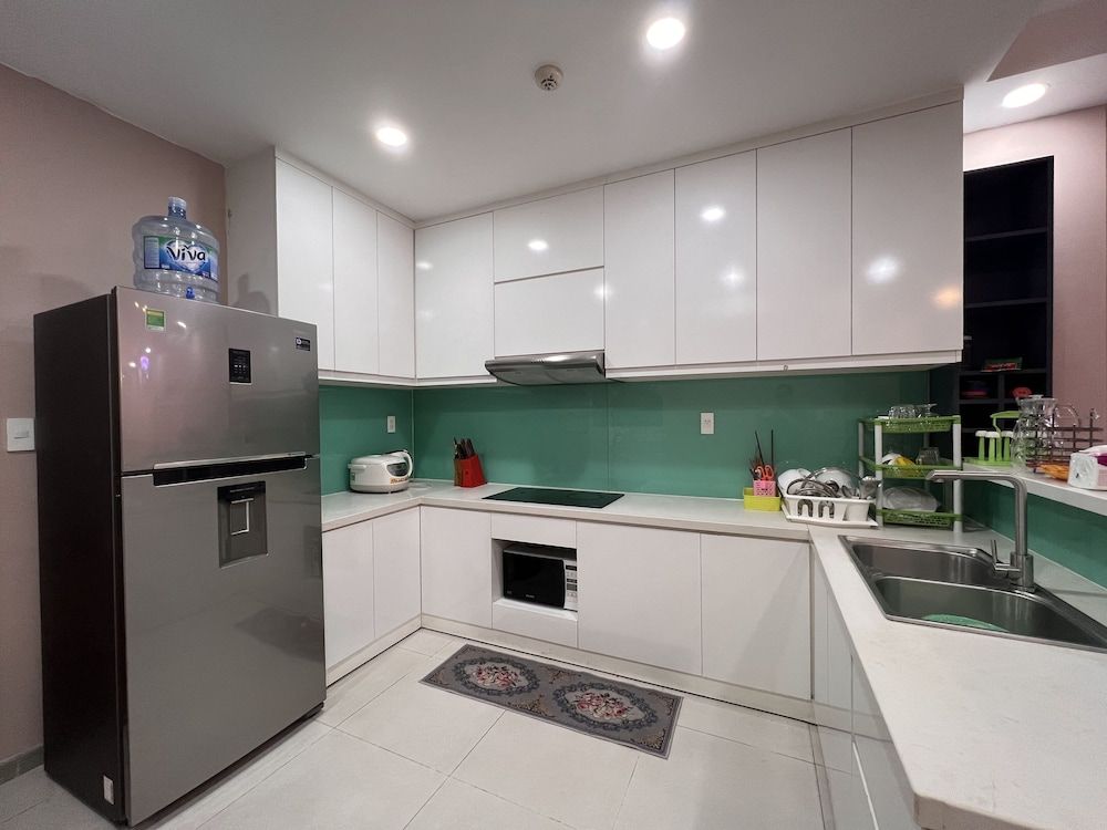 Supertramp House - Gold View Apartment Family Apartment, 2 Bedrooms, River View 9