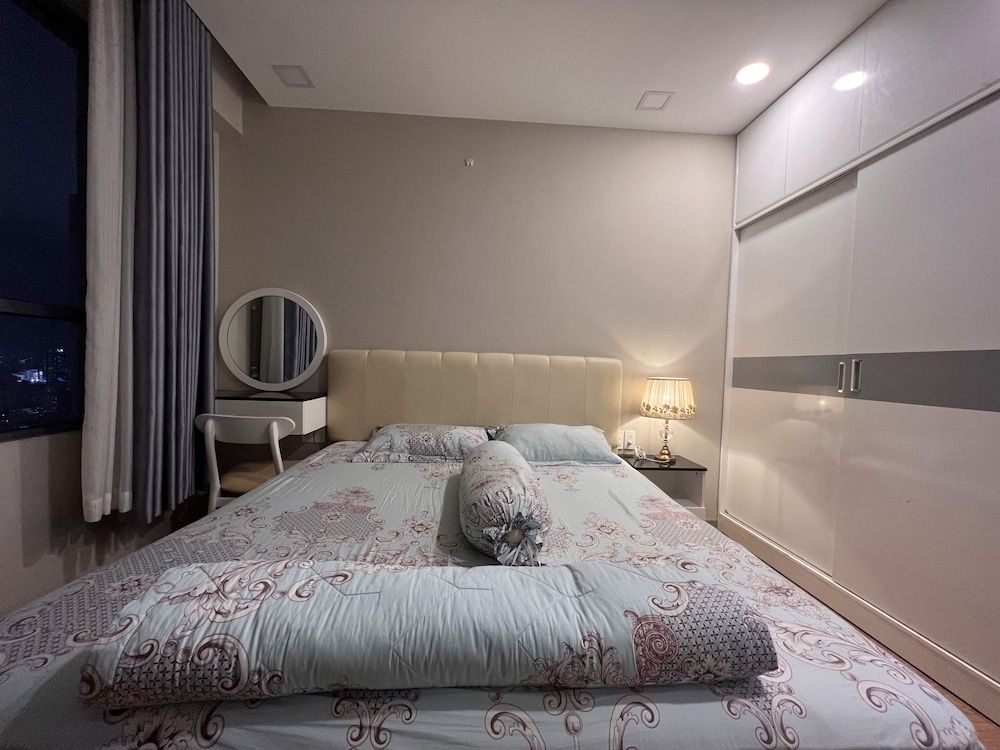 Supertramp House - Gold View Apartment Family Apartment, 2 Bedrooms, River View 7