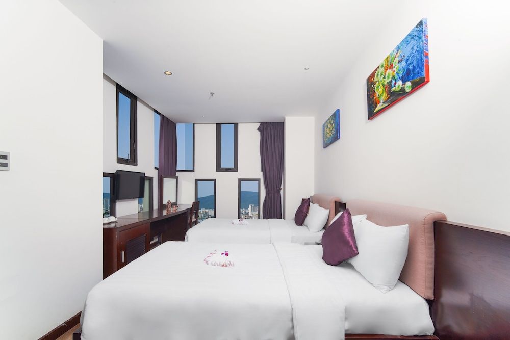 Golden Sun Hotel Deluxe Twin Room 2