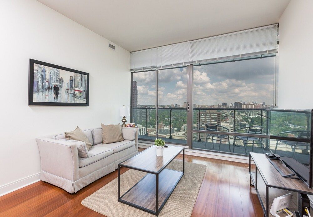 undefined Entertainment District Suite 3