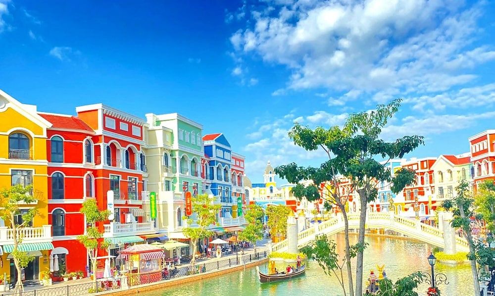 undefined Riverside Mini Hotel Grand World 5