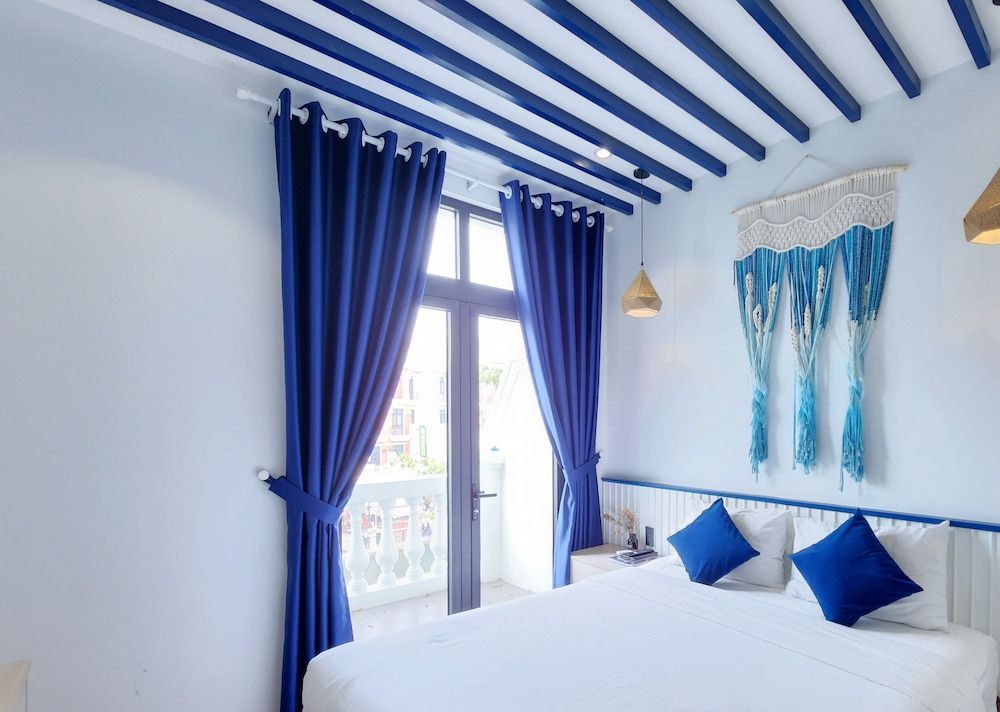 Standard Double Room, 1 Queen Bed, Balcony, Mezzanine