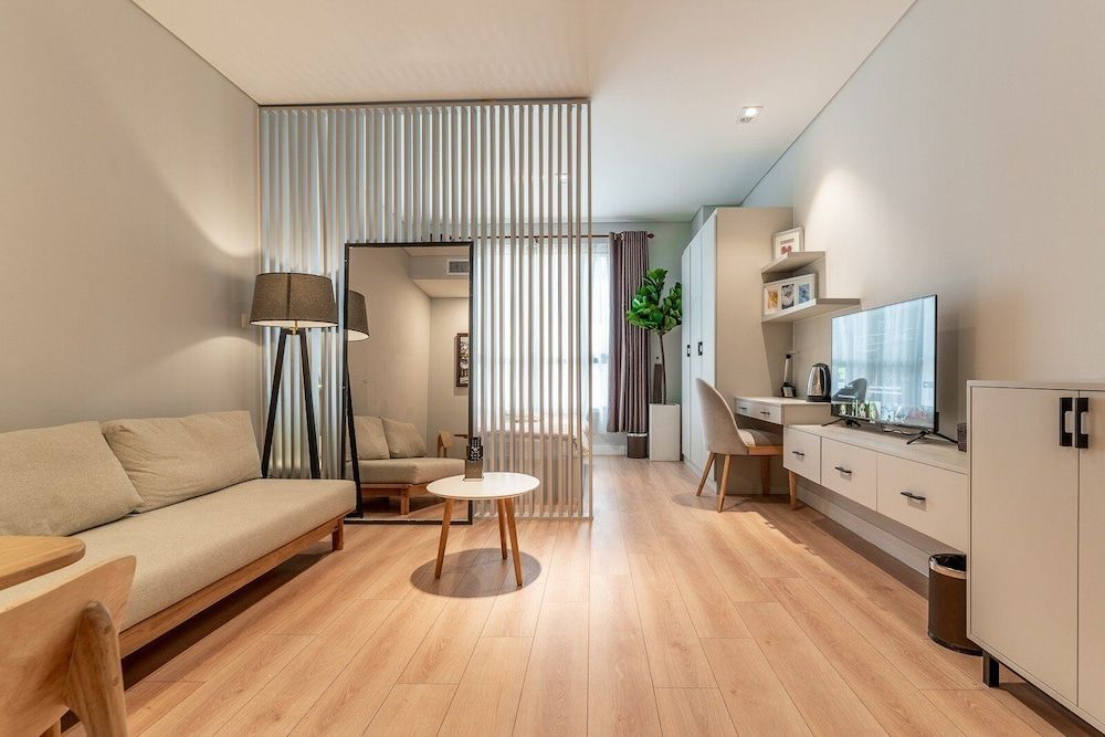 undefined The Rixx Lancaster 2