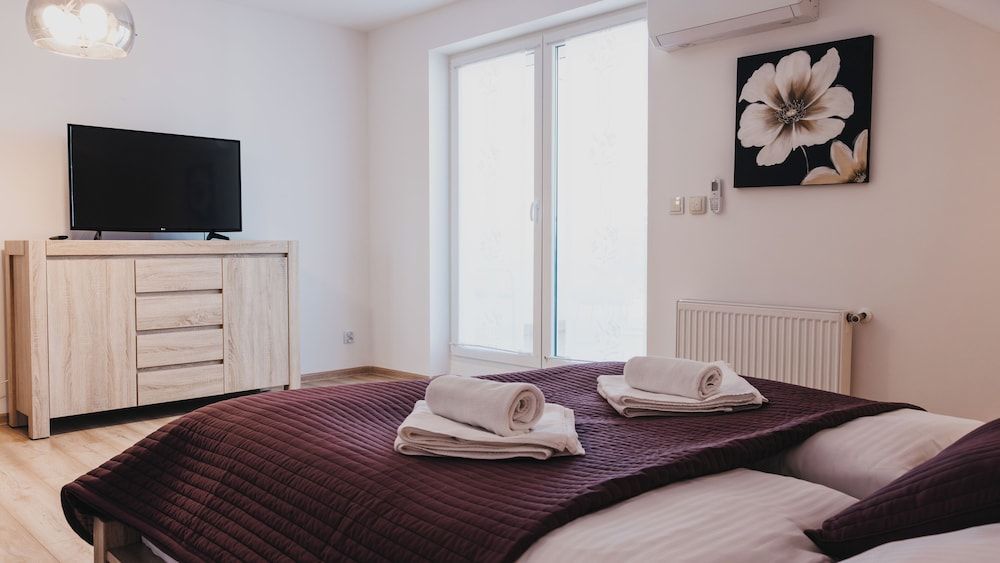 Apartment (19A/14)