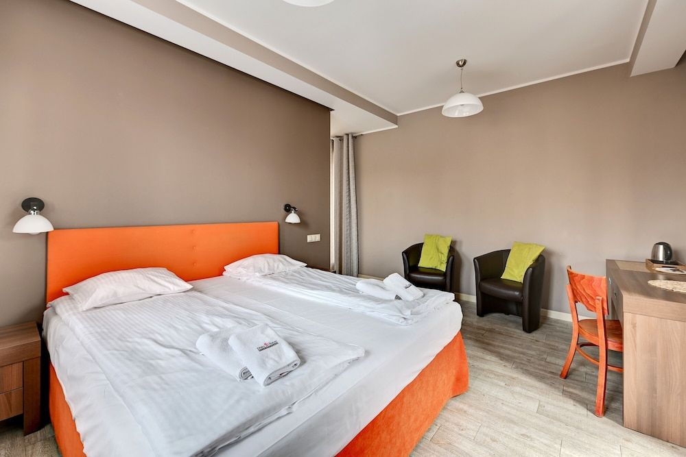 City Studio Suite, Private Bathroom, Beachside (Nautilus 2 os)