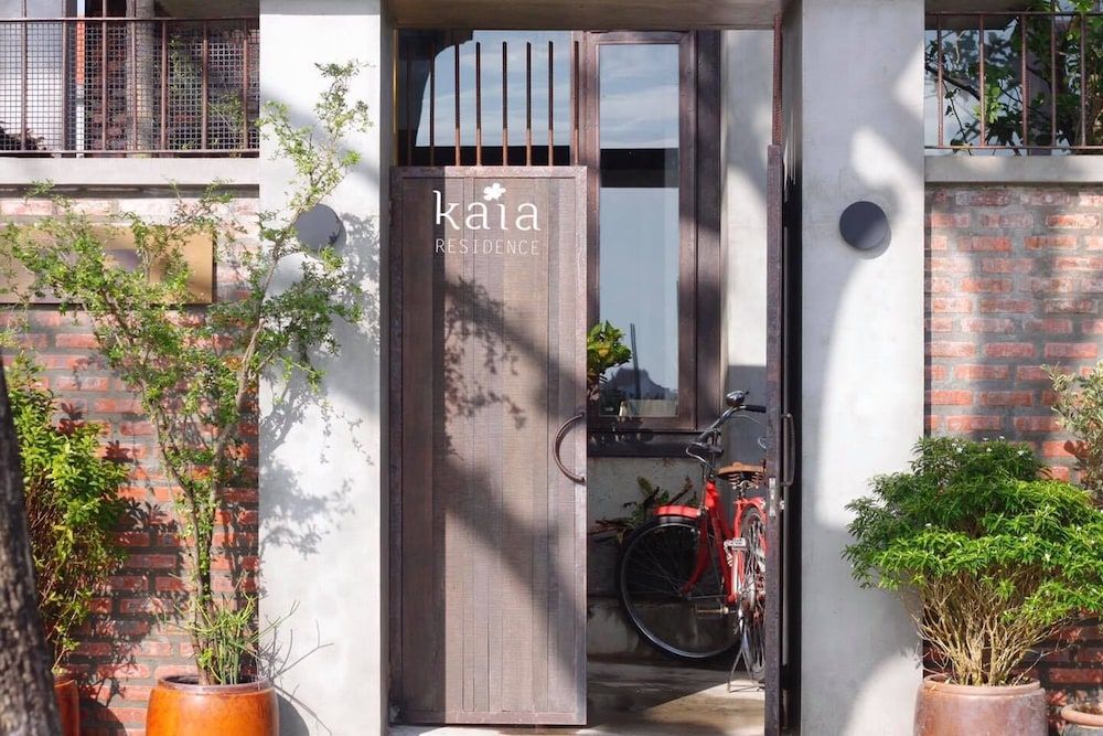 undefined Kaia Gallery Hotel 7